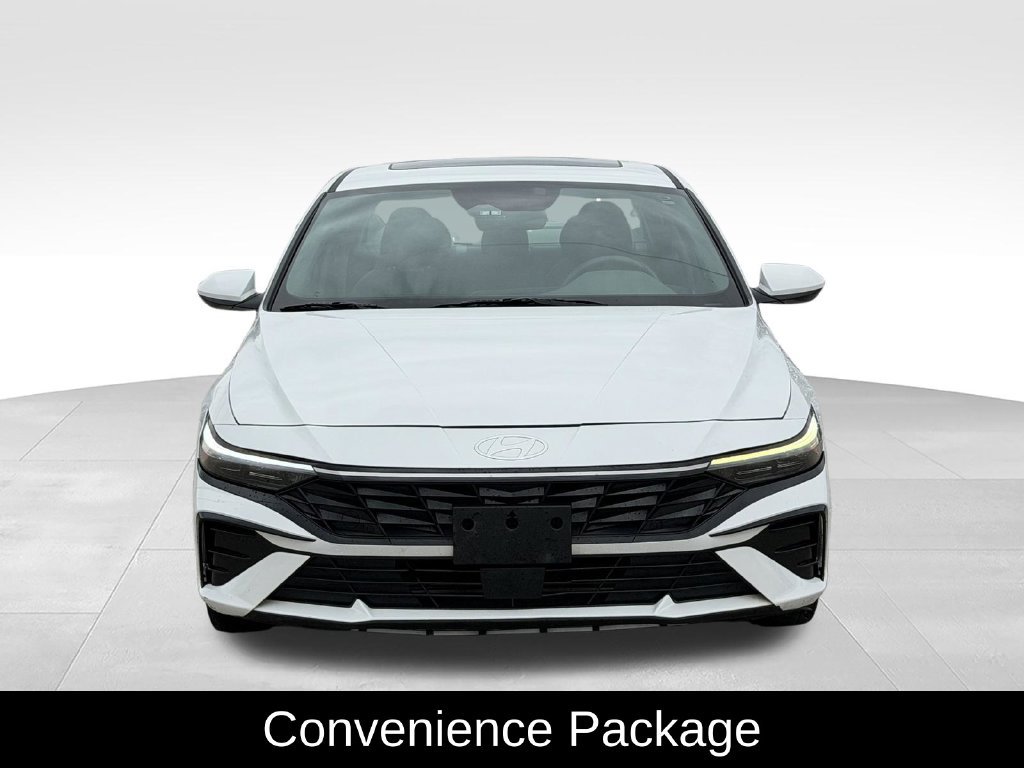 Used 2024 Hyundai Elantra SEL w/ Convenience Package FWD image 3
