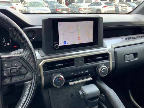 Used 2025 Toyota Tacoma SR5 image 6