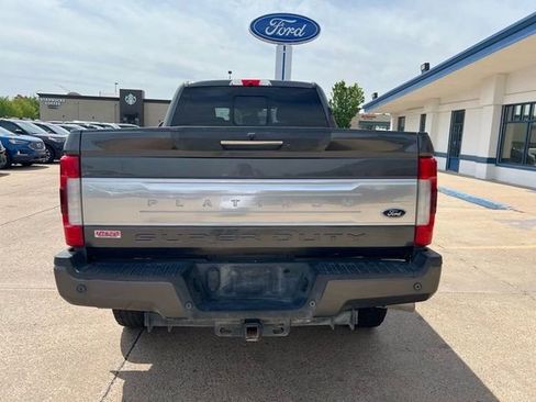 Used 2018 Ford F250 Platinum w/ Platinum Ultimate Package AWD/4WD image 7
