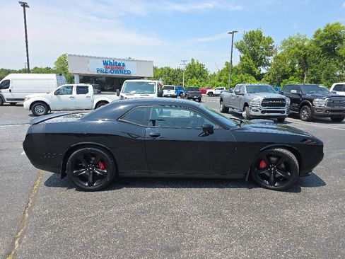 Used 2017 Dodge Challenger R/T Plus RWD image 7