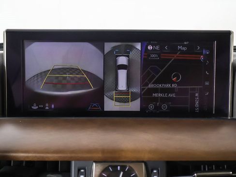 Used 2016 Lexus LX 570 4WD image 56