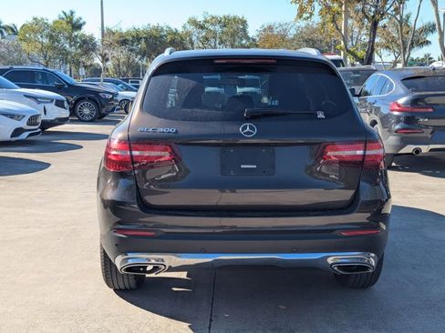 Used 2018 Mercedes-Benz GLC 300 image 4