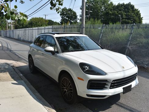 Used 2020 Porsche Cayenne AWD/4WD image 4