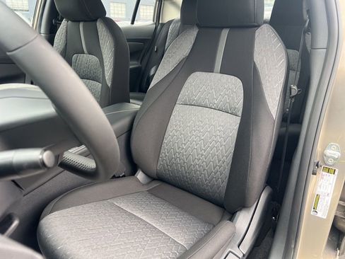 New 2026 Nissan Sentra SV w/ SV Convenience Package FWD image 30