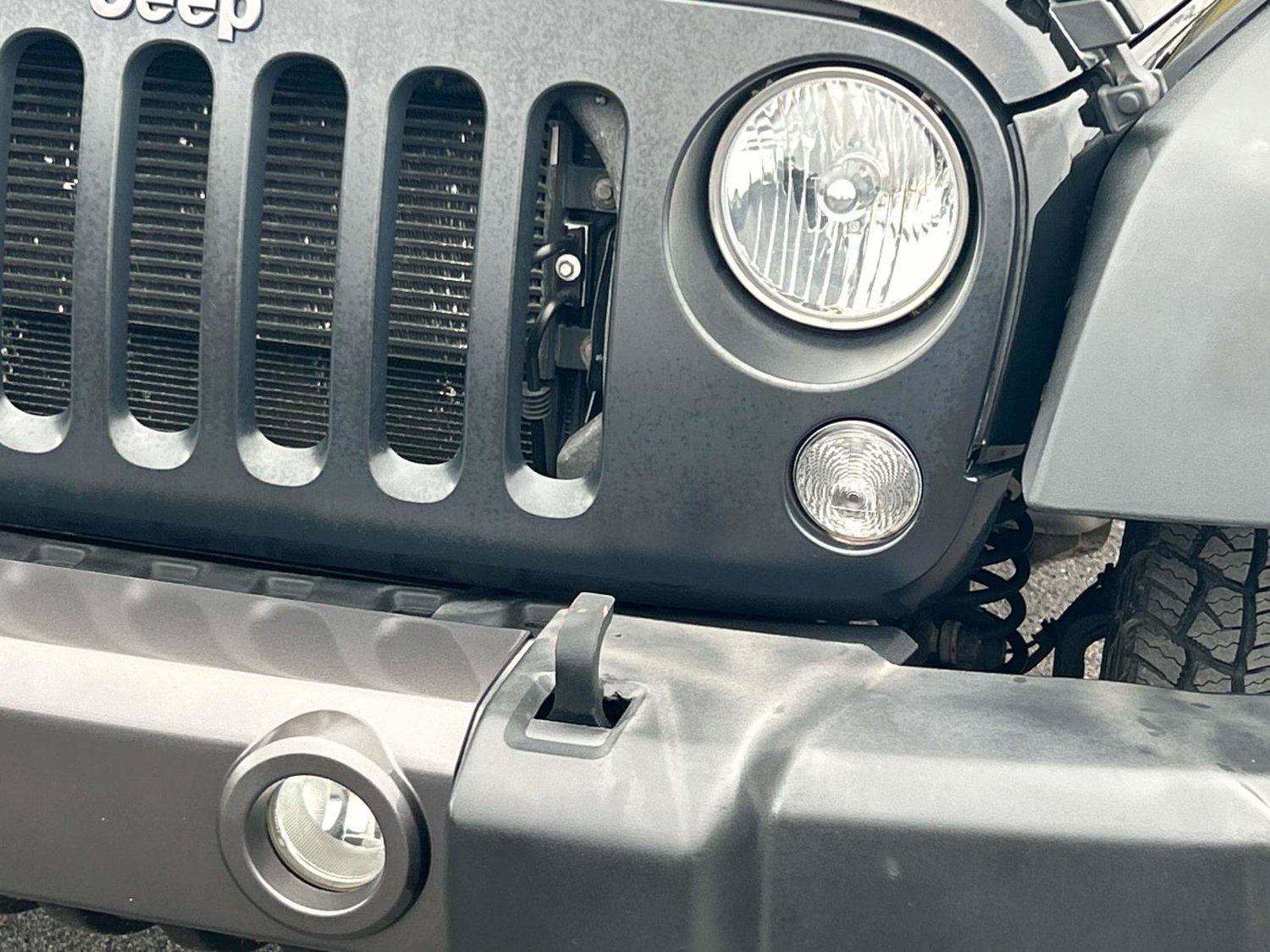 Used 2016 Jeep Wrangler Unlimited Sport AWD/4WD image 11