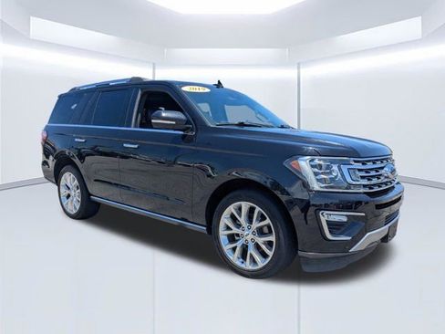 Used 2019 Ford Expedition Limited w/ Equipment Group 302A RWD image 2