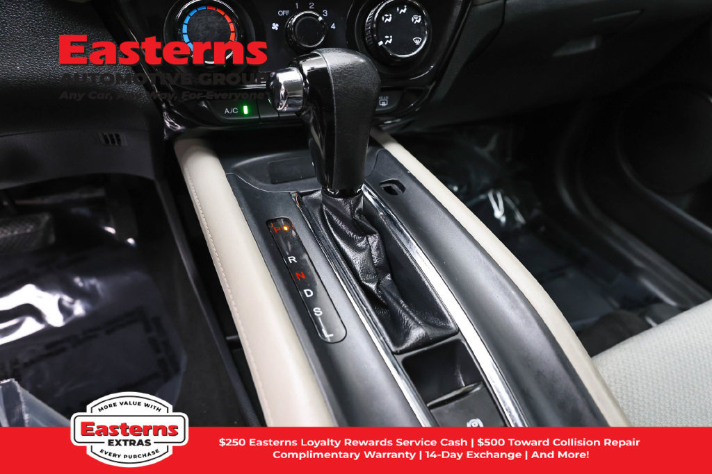 Used 2021 Honda HR-V LX image 13