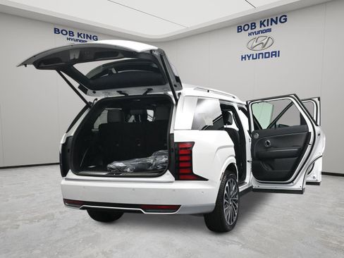 New 2026 Hyundai Palisade Calligraphy FWD image 19