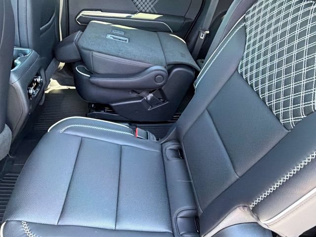 New 2026 GMC Acadia Denali w/ Super Cruise Package AWD/4WD image 16