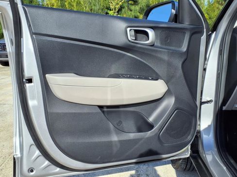 New 2025 Hyundai Venue SEL image 10