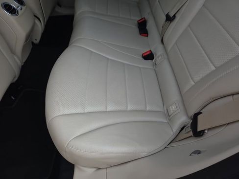 Used 2018 Mercedes-Benz GLC 300 image 29
