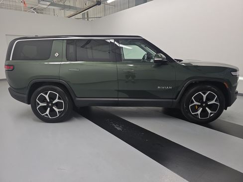 Used 2024 Rivian R1S Adventure AWD/4WD image 6