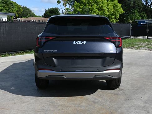 Used 2026 Kia Sportage LX AWD/4WD image 4