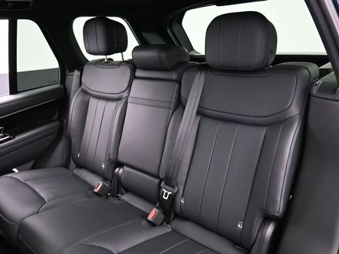 Used 2023 Land Rover Range Rover SE image 26