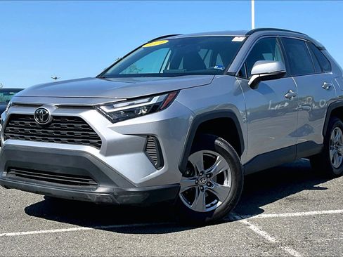 Used 2024 Toyota RAV4 XLE FWD image 1