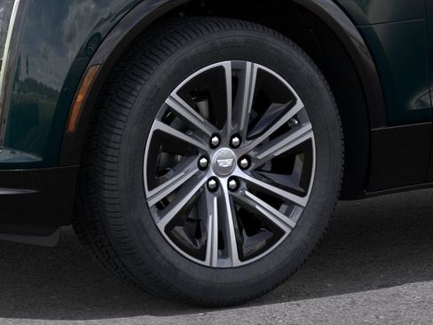 Used 2026 Cadillac Lyriq Luxury w/ LPO, Floor Liner Package RWD image 10