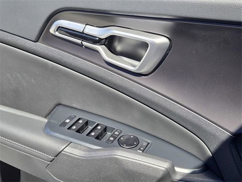 New 2026 Kia Sportage EX image 16