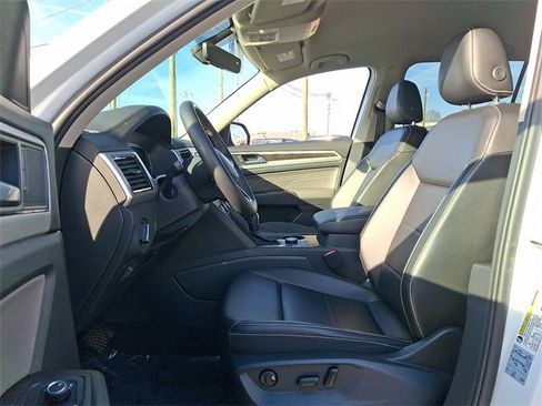 Used 2022 Volkswagen Atlas SE image 13