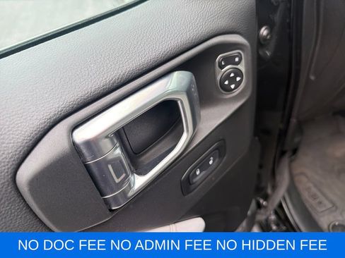 Used 2023 Jeep Wrangler Unlimited Sahara AWD/4WD image 13
