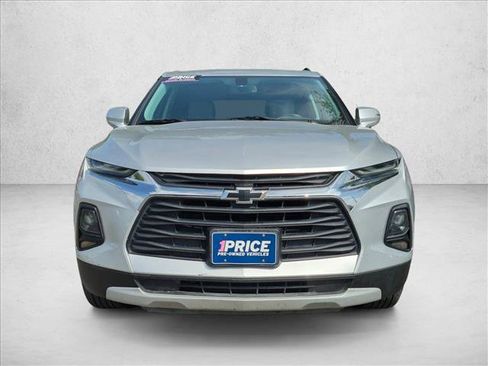 Used 2019 Chevrolet Blazer LT FWD image 2