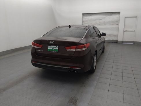 Used 2017 Kia Optima LX image 7
