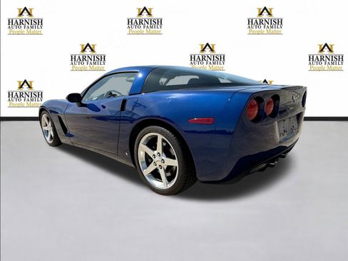 Used 2006 Chevrolet Corvette Coupe w/ Preferred Equipment Group RWD image 5