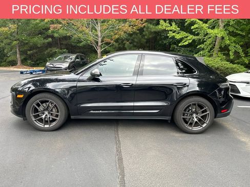 Used 2023 Porsche Macan Turbo AWD/4WD image 18
