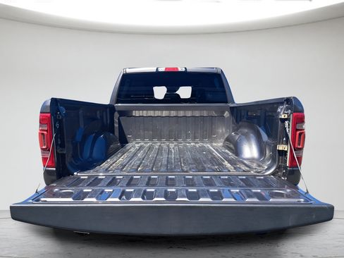 Used 2023 RAM 1500 Laramie AWD/4WD image 27