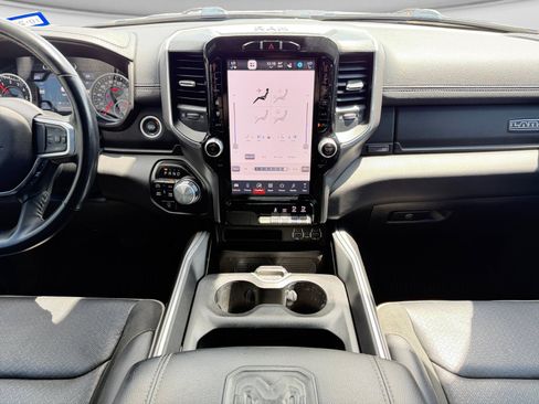 Used 2023 RAM 1500 Laramie AWD/4WD image 18