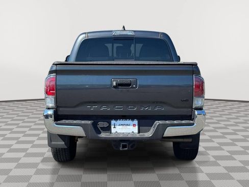 Used 2022 Toyota Tacoma TRD Off-Road AWD/4WD image 6