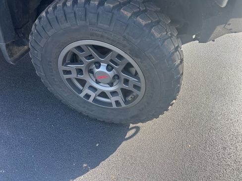 Used 2014 Toyota FJ Cruiser 4WD w/ Upgrade Package image 8