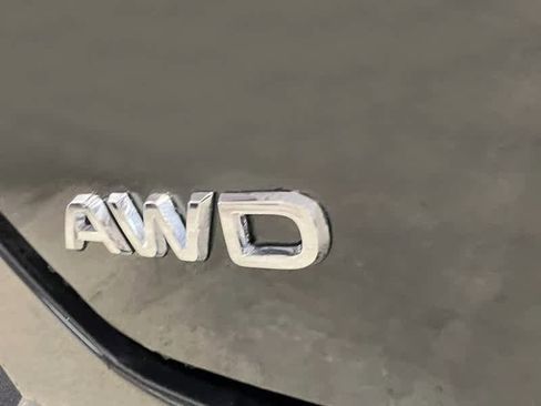 New 2025 Honda Pilot Touring image 5