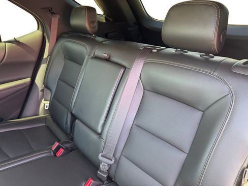 Used 2019 Chevrolet Equinox Premier FWD image 16