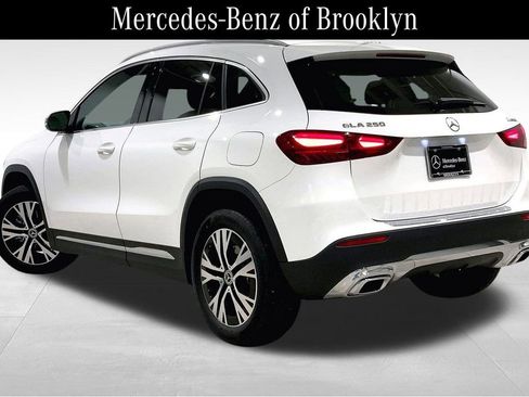 Certified 2025 Mercedes-Benz GLA 250 4MATIC image 11