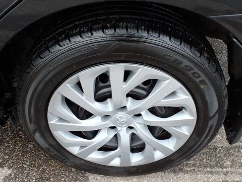 Used 2017 Toyota Corolla LE w/ Carpet Mat Package (TMS) image 11