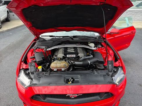 Used 2017 Ford Mustang GT Premium w/ Equipment Group 401A RWD image 26