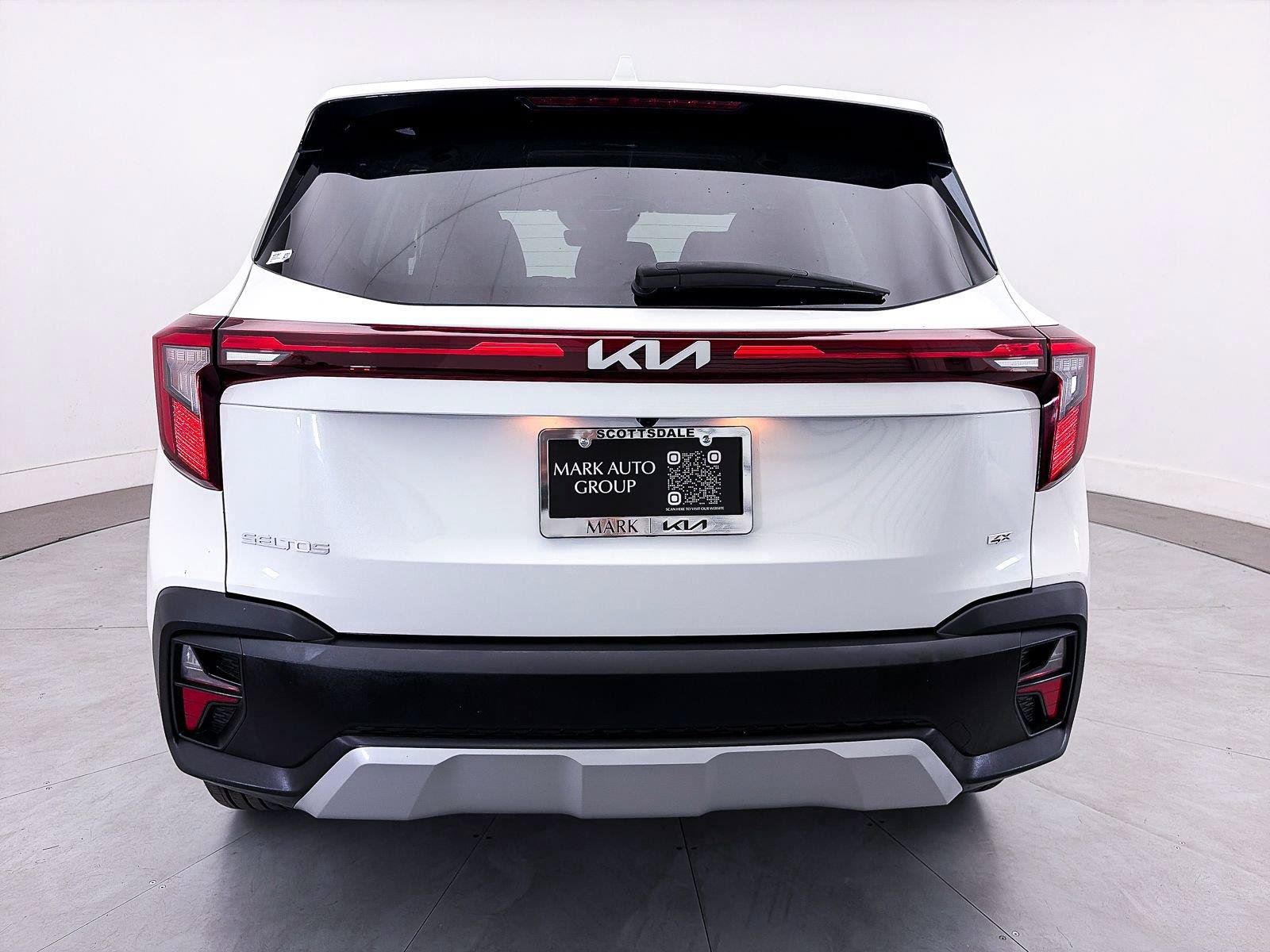 Used 2025 Kia Seltos LX AWD/4WD image 13