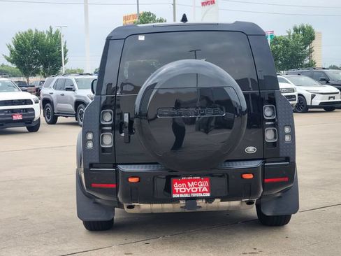 Used 2023 Land Rover Defender 130 X AWD/4WD image 6
