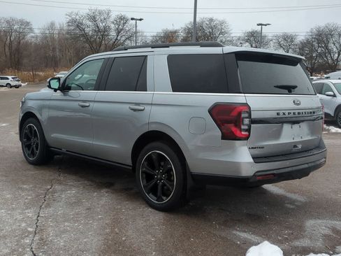 Used 2023 Ford Expedition Limited image 6