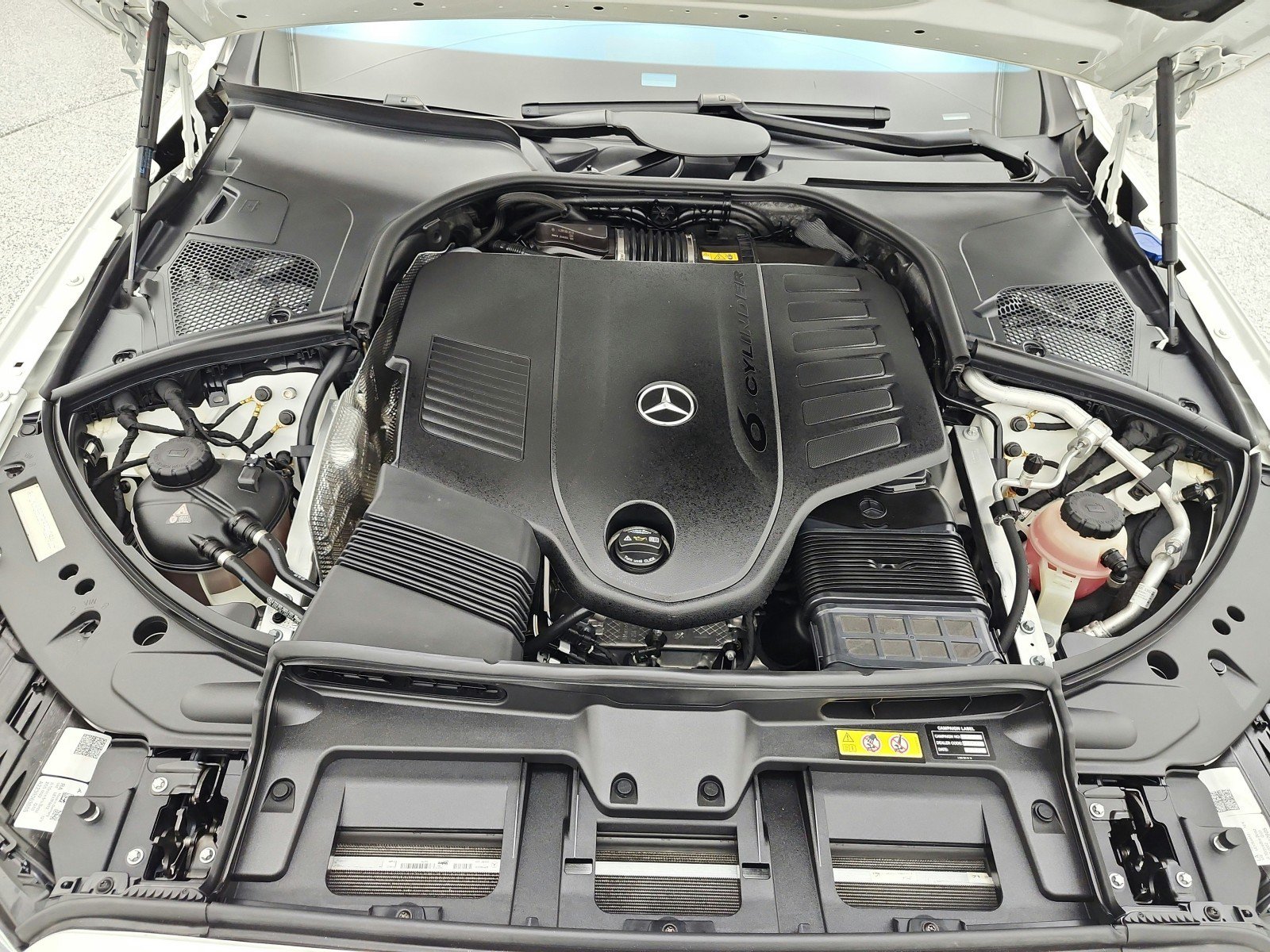 Certified 2023 Mercedes-Benz S 500 4MATIC image 17