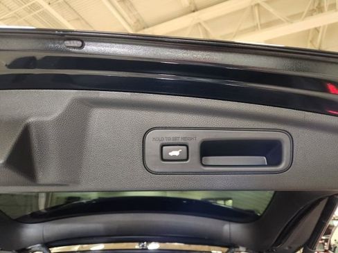 Used 2025 Acura MDX SH-AWD image 27