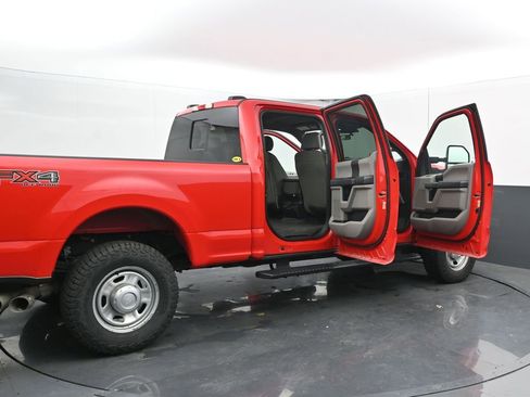 Used 2020 Ford F350 XL w/ Power Equipment Group image 45