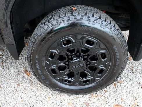 Used 2020 GMC Sierra 2500 Denali w/ Denali Ultimate Package image 8