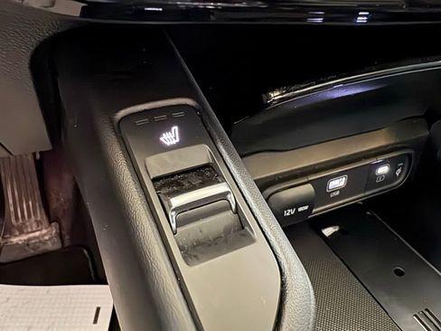 Used 2025 Kia Telluride S image 27