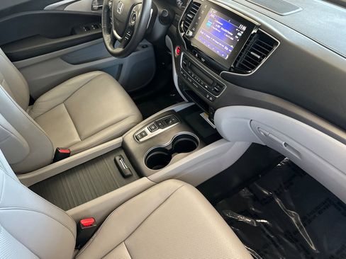 Used 2023 Honda Ridgeline RTL-E image 16