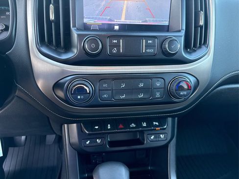 Used 2022 GMC Canyon Denali AWD/4WD image 25