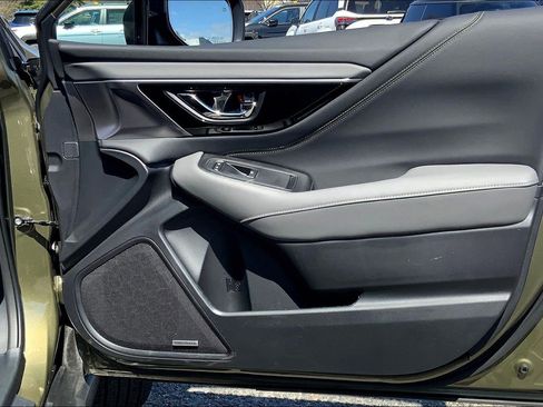 Certified 2025 Subaru Outback Onyx Edition image 23