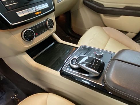 Used 2017 Mercedes-Benz GLE 350 4MATIC w/ Premium 2 Package image 29