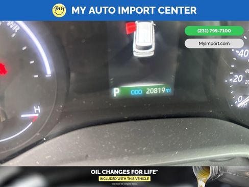 Used 2023 Toyota Sienna XLE AWD/4WD image 19