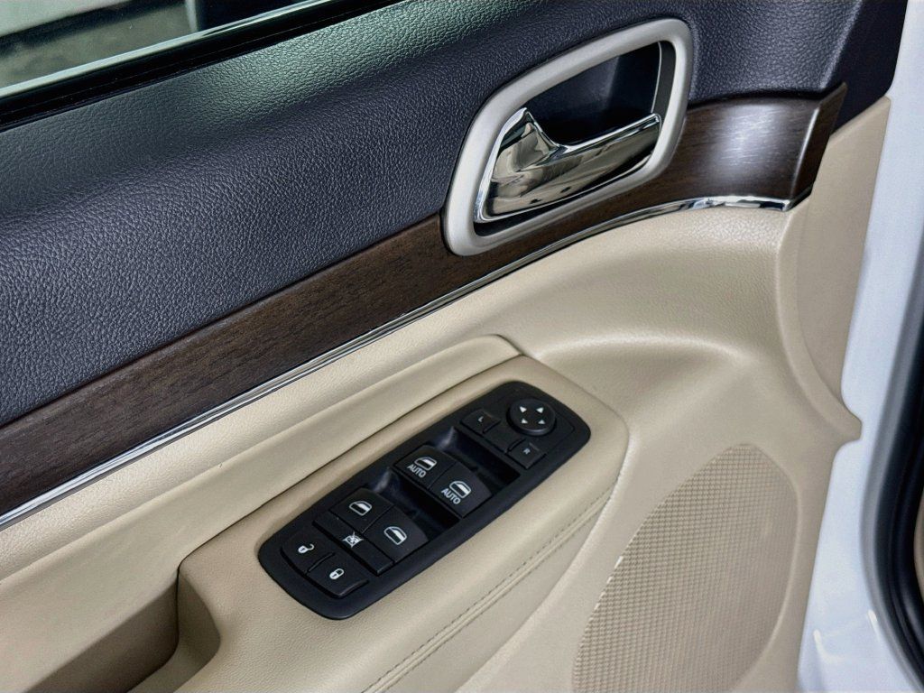 Used 2017 Jeep Grand Cherokee Limited w/ Luxury Group II RWD image 20
